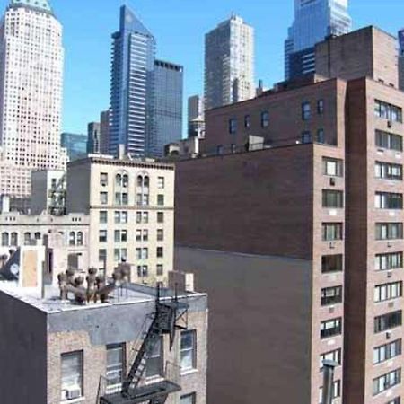 Ramada By Wyndham New York Times Square West Hotel Exterior photo