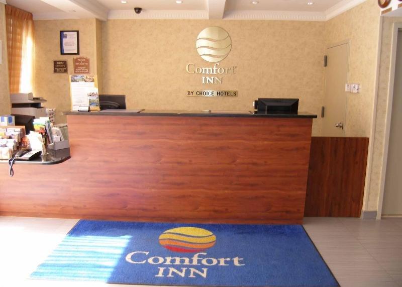 Ramada By Wyndham New York Times Square West Hotel Interior photo
